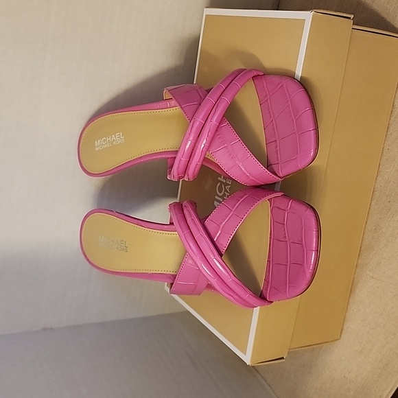 MICHAEL KORS Nadina Mule Wedge Cerise 7.5 M size - Picture 3 of 7